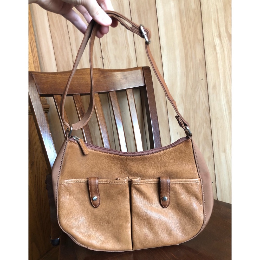 Vintage leather Fossil shoulder bag
